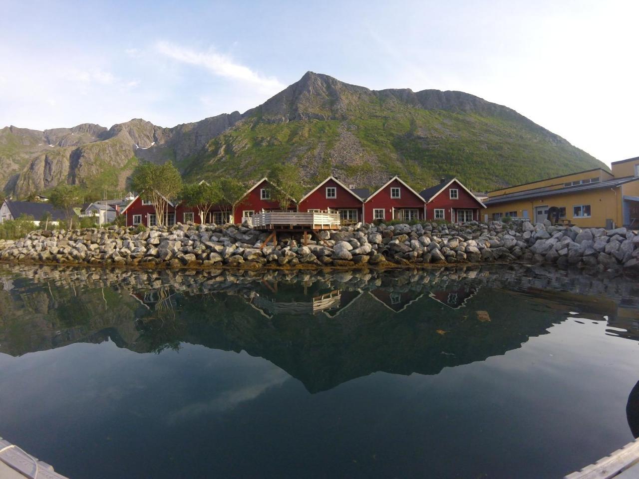 Kaikanten Gryllefjord 外观 照片
